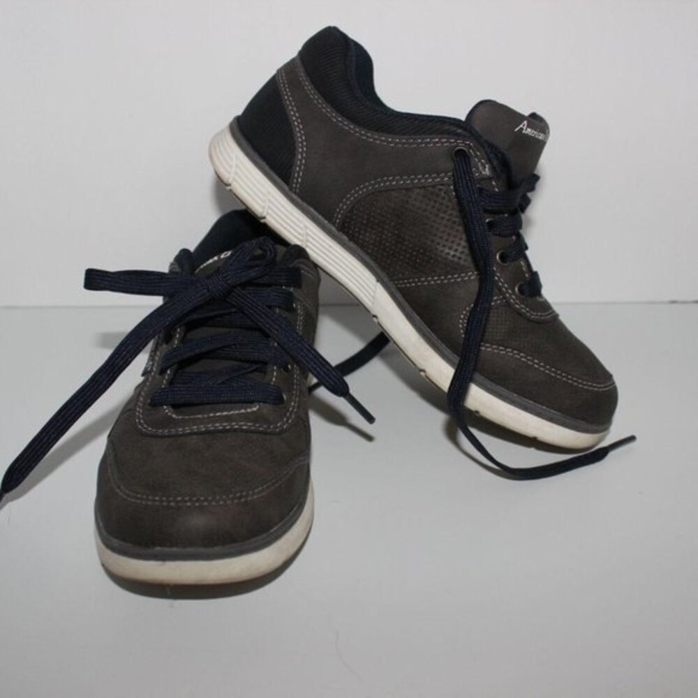 American Eagle Payless 3.5 Kids Boys Sneakers Shoes Brown Lace Up Good Condition